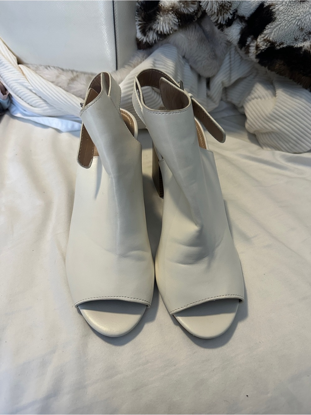 Women's Open-Toe Ankle Booties in Cream